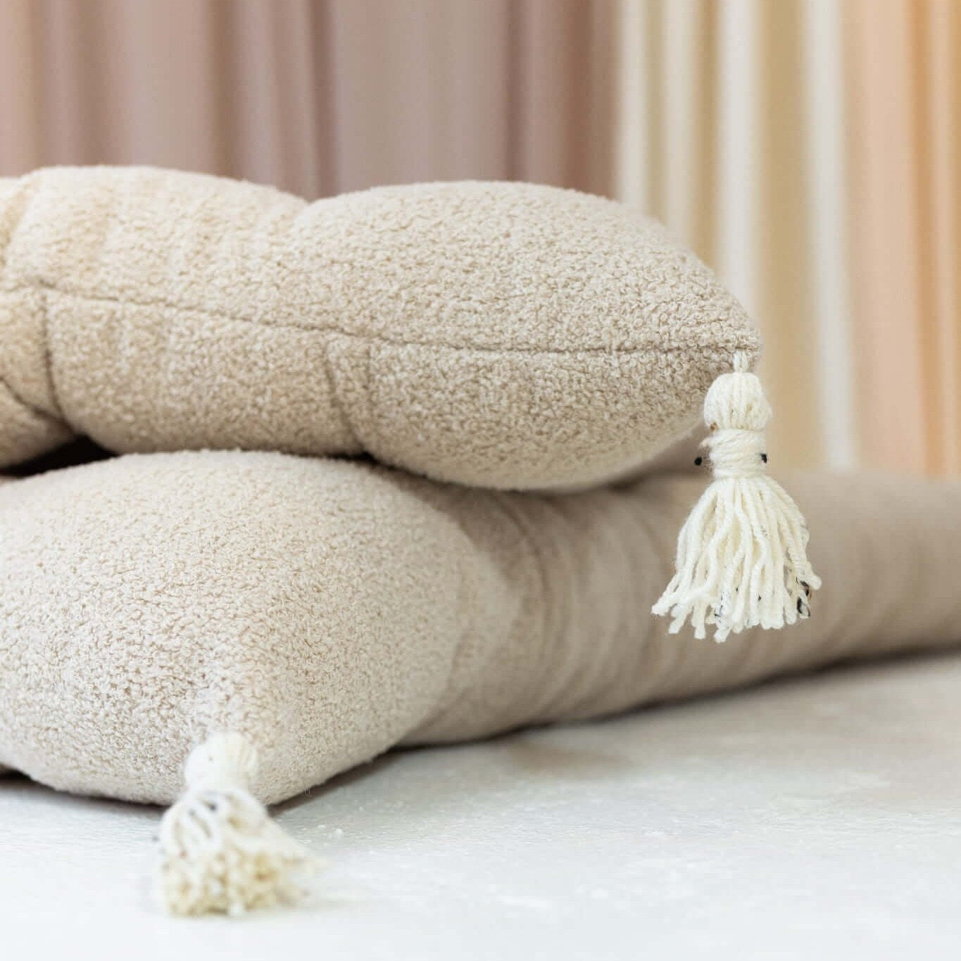 BEPERKTE OPLAGE Bouclé kussens voor houten schommelstoel, diverse kleuren en maten