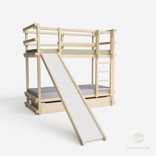 Houten stapelbed met glijbaan