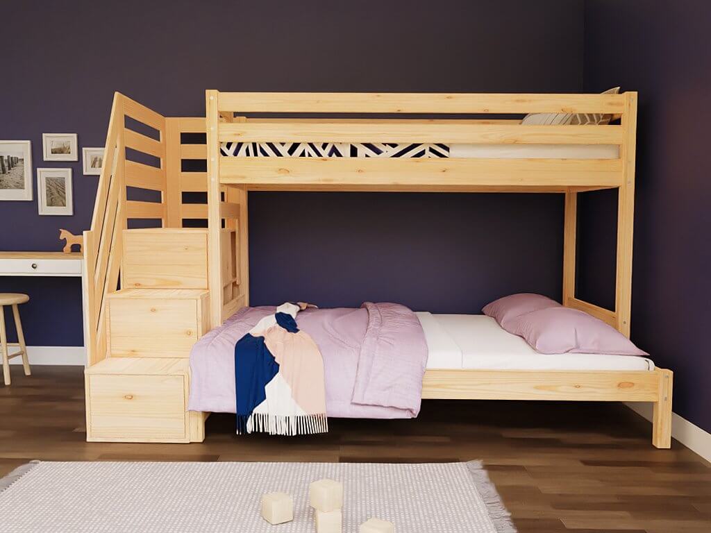Holz Etagenbett HANNES für 3 Personen mit Stufenregal, versch. Farben in moderner Schlafumgebung.