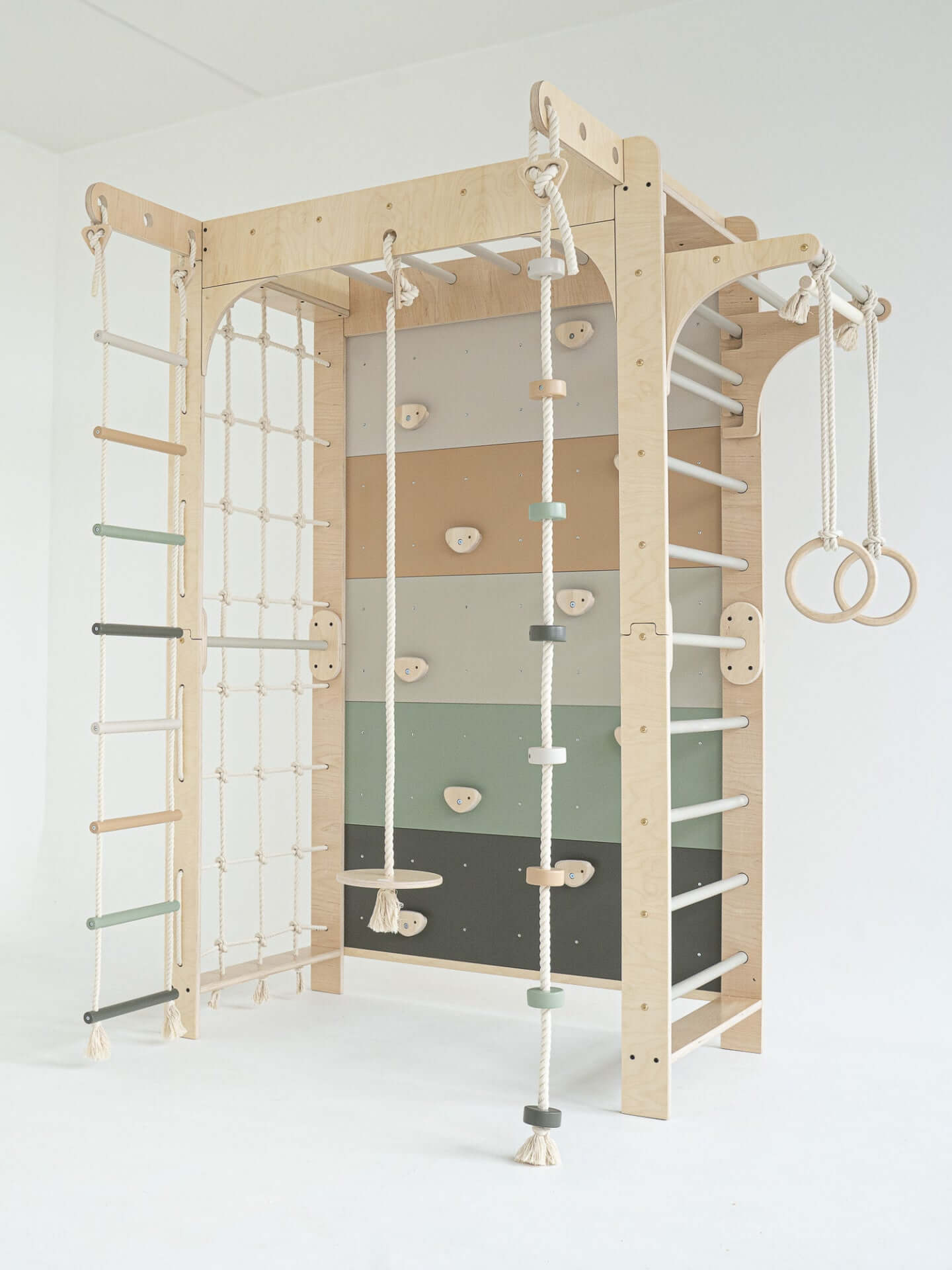 Kletterwand Klimby "Kletterkönig" – Indoor Spielplatz für Kinder mit Sprossenwand und Boulderwand.