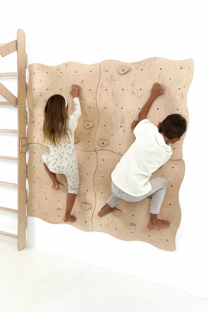 Modulaire klimwand voor kinderen