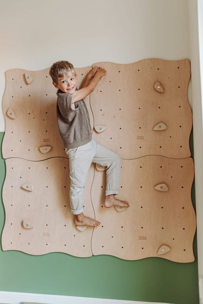 Modulaire klimwand voor kinderen