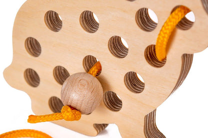 Speelgoedkonijntje met touwtje