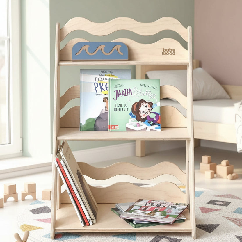 Spielzeugregal "WAVE" aus Holz, versch. Größen mit Kinderbüchern und Zeitschriften.