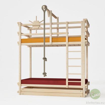 Abenteuer-Etagenbett aus Holz – extra hoch
