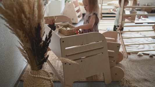 Montessori Bureau &amp; Stoel Set "Rad"
