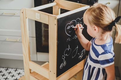 Leertoren Keukenhulp met een krijtbord voor kinderen, diverse kleuren
